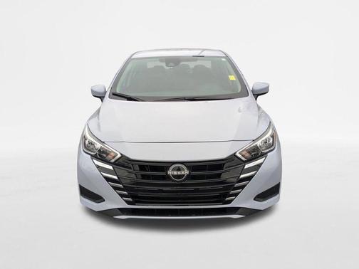 2024 Nissan Versa 1.6 SV