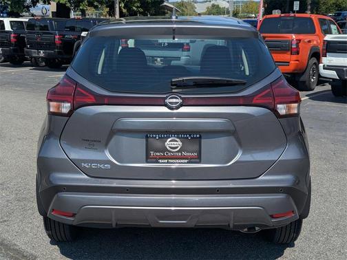 2024 Nissan Kicks S