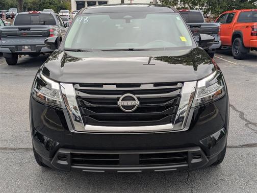 2022 Nissan Pathfinder S