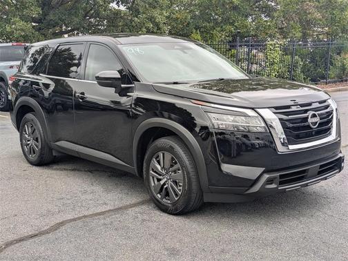 2022 Nissan Pathfinder S