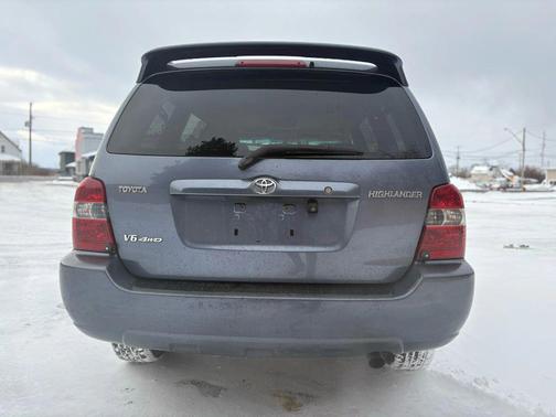 2005 Toyota Highlander Base