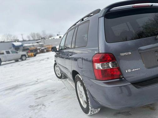 2005 Toyota Highlander Base