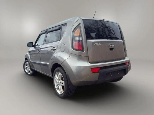 2011 Kia Soul +