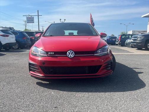 2018 Volkswagen Golf GTI 2.0T S 4-Door
