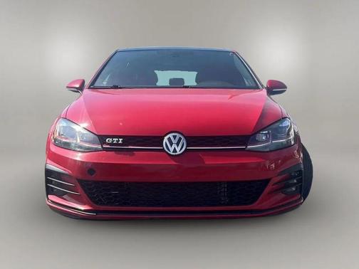 2018 Volkswagen Golf GTI 2.0T S 4-Door