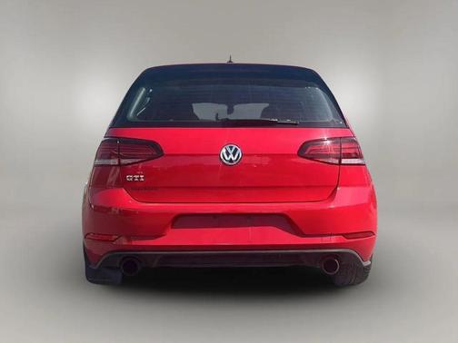 2018 Volkswagen Golf GTI 2.0T S 4-Door