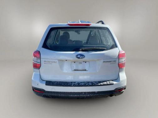 2016 Subaru Forester 2.5i