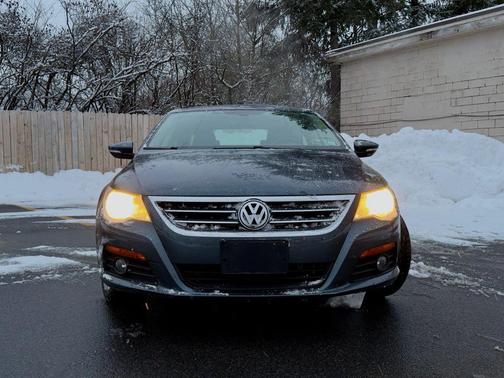2010 Volkswagen CC Sport