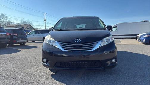 2015 Toyota Sienna XLE