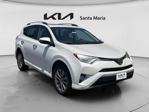 Blizzard Pearl 2017 Toyota RAV4 Platinum
