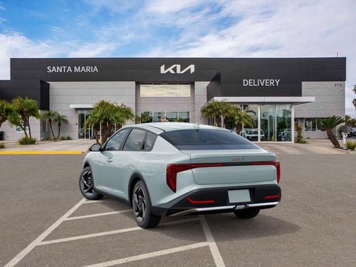 Morning Haze 2026 Kia K4 EX