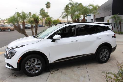 2025 Kia Sportage SX