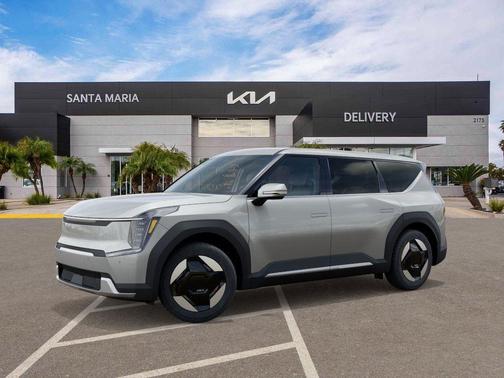 2026 Kia EV9 Light Short Range
