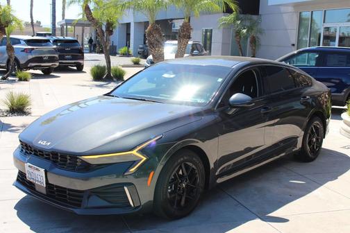 2025 Kia K5 LXS