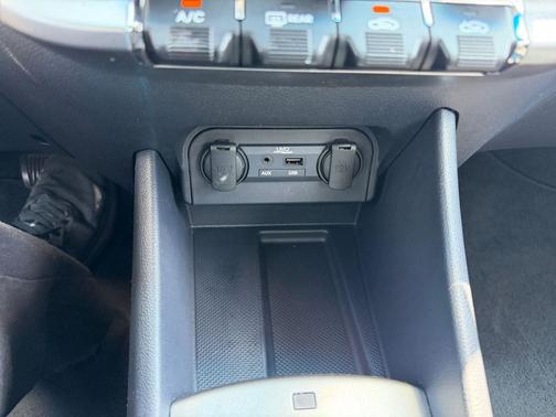 Bright Silver 2013 Kia Rio EX