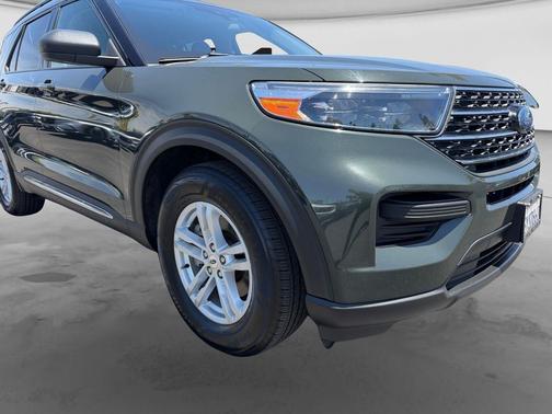 Forged Green Metallic 2021 Ford Explorer XLT