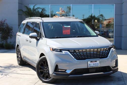 2024 Kia Carnival SX