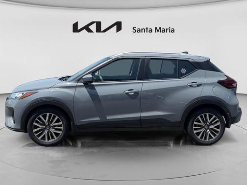 Boulder Gray Pearl 2021 Nissan Kicks SV