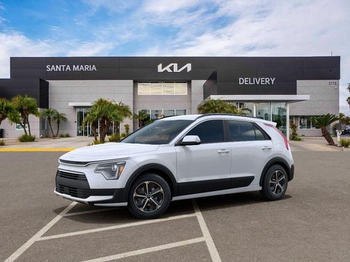 Snow White Pearl 2026 Kia Niro EX