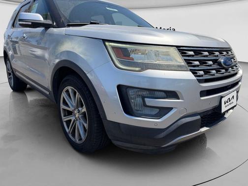 Ingot Silver 2017 Ford Explorer Limited