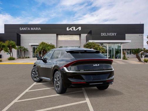 2025 Kia EV6 Light Long Range