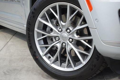 2023 Jeep Grand Cherokee L Summit