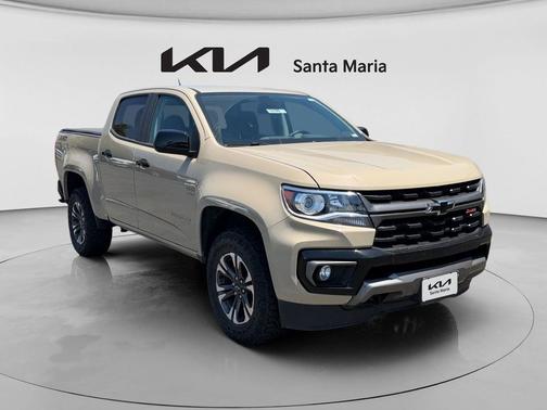 Sand Dune Metallic 2022 Chevrolet Colorado Z71