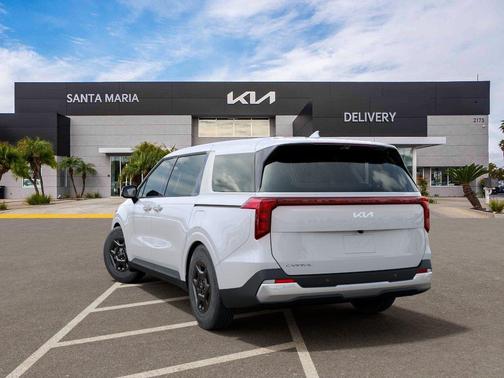 Snow White Pearl 2026 Kia Carnival LXS