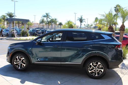 2025 Kia Sportage Hybrid EX