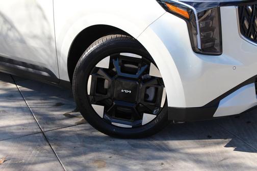 2025 Kia Carnival EX