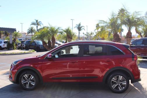 2022 Kia Niro Plug-In Hybrid EX