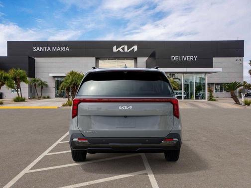 2026 Kia Carnival SX