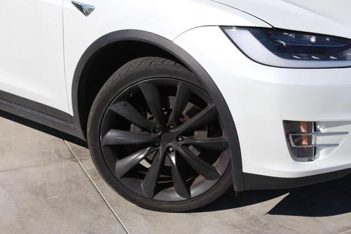 2018 Tesla Model X 75D