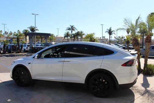 2018 Tesla Model X 75D