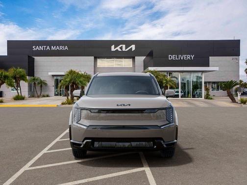 Road Rider Brown 2026 Kia EV9 Land