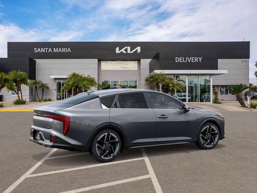 2025 Kia K4 GT-Line