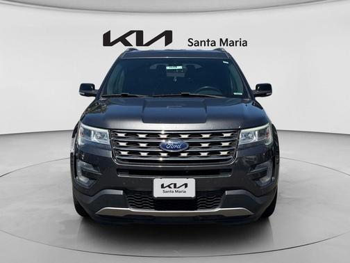 Magnetic 2017 Ford Explorer XLT