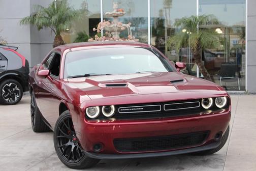 2020 Dodge Challenger SXT