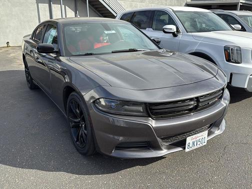 2018 Dodge Charger SXT