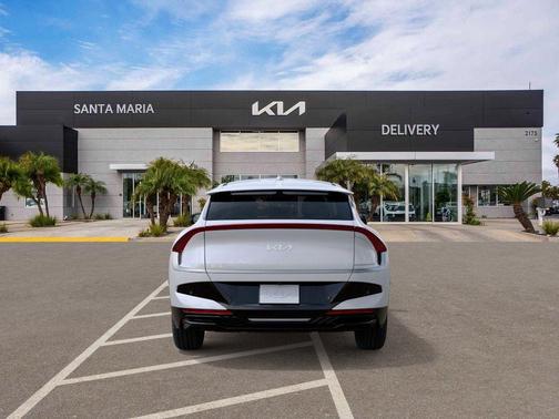 2025 Kia EV6 Light