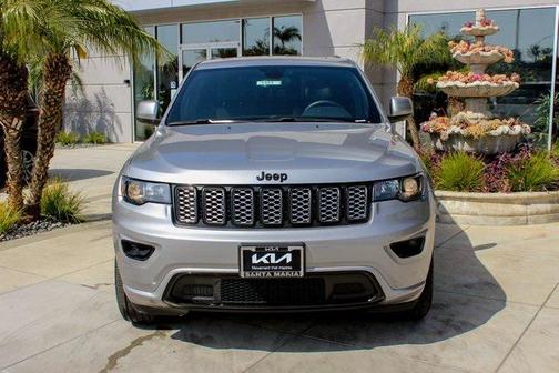 2019 Jeep Grand Cherokee Altitude