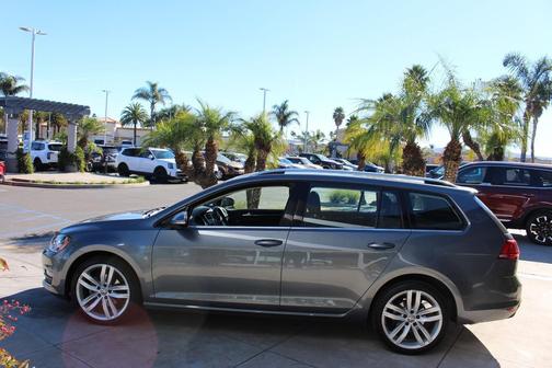 2017 Volkswagen Golf SportWagen TSI S