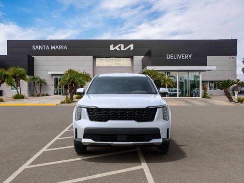 Glacial White Pearl 2026 Kia Sorento LX