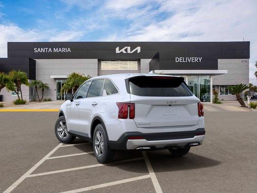 Glacial White Pearl 2026 Kia Sorento LX