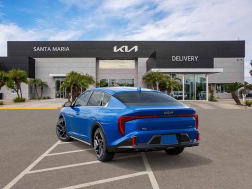 2025 Kia K4 GT-Line