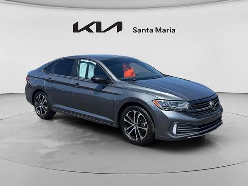 Platinum Gray Metallic 2023 Volkswagen Jetta 1.5T Sport