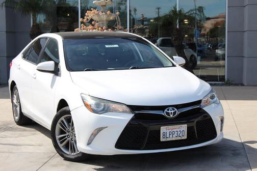 2017 Toyota Camry SE