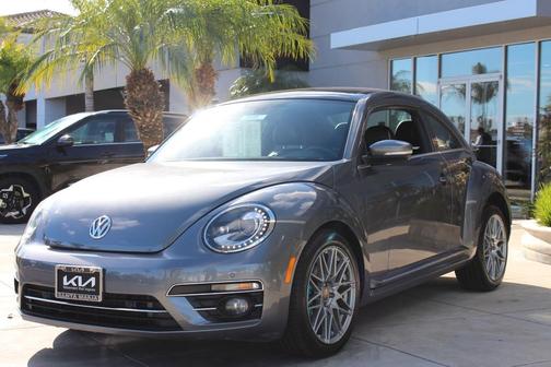 2019 Volkswagen Beetle 2.0T SE