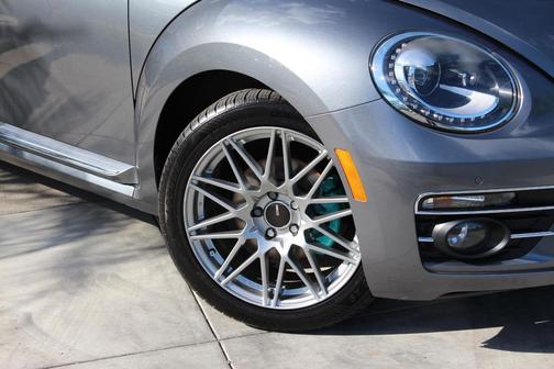 2019 Volkswagen Beetle 2.0T SE