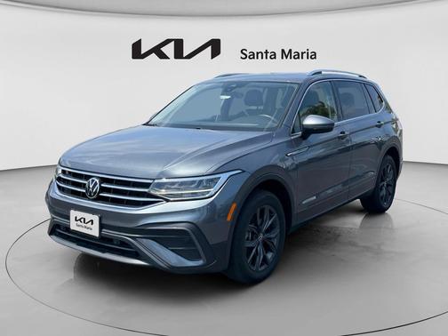 Platinum Gray Metallic 2023 Volkswagen Tiguan 2.0T SE 4MOTION